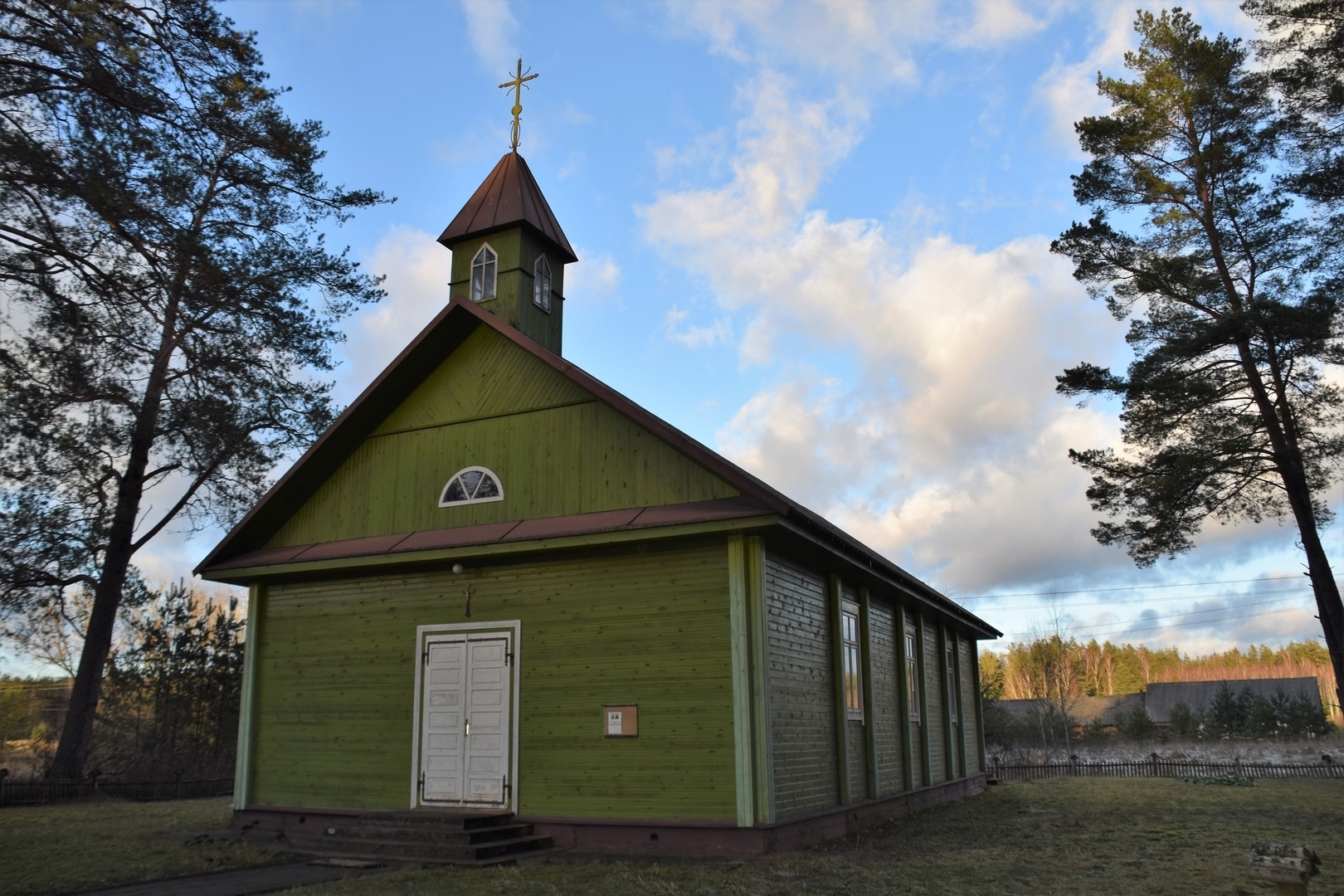 Die Kapelle St. Judas Thaddäus und Simon in Januliškis